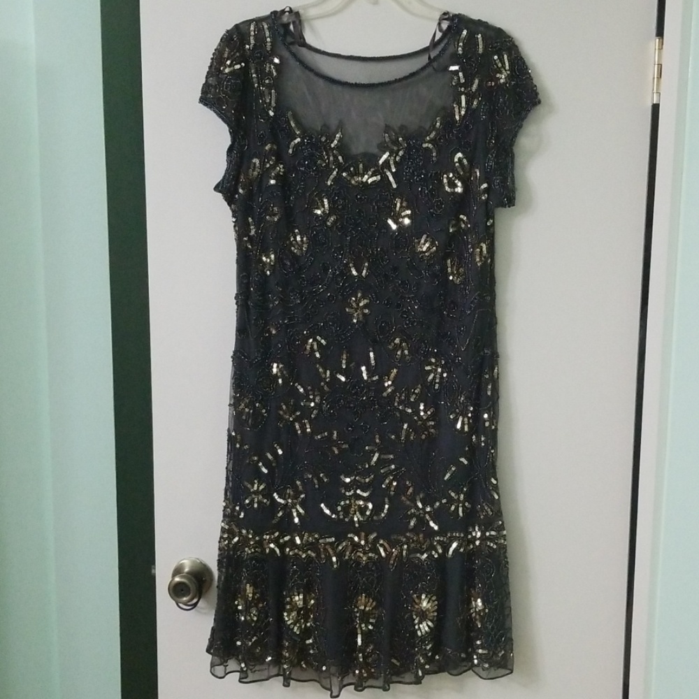 Pisarro Nights sz. 14 beaded and sequin dress